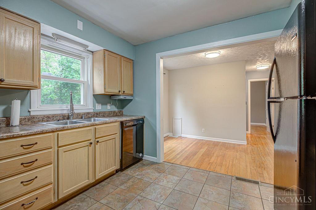 1521 Parkview Avenue, Hamilton, Ohio image 11