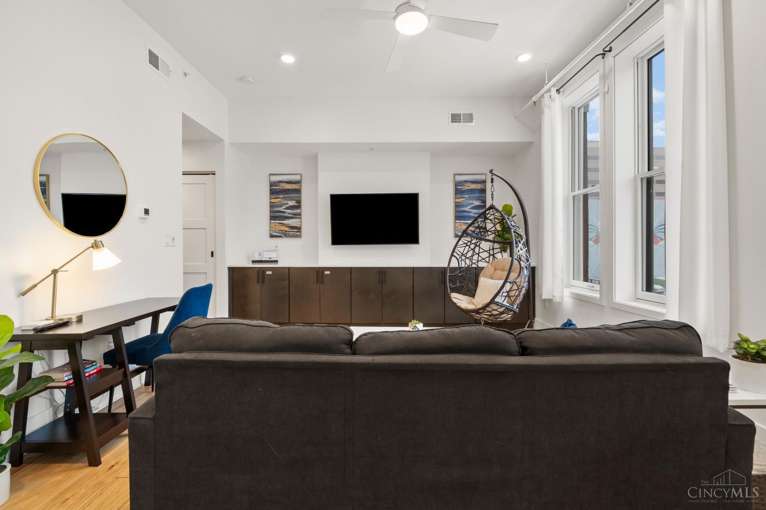 50 East Court Street 308