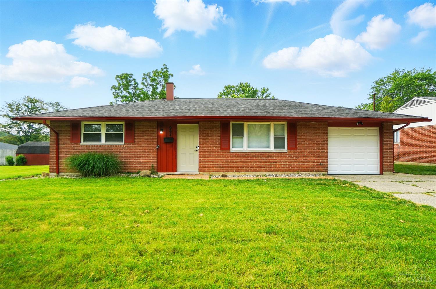964 Seminole Trail, Milford, Ohio image 2