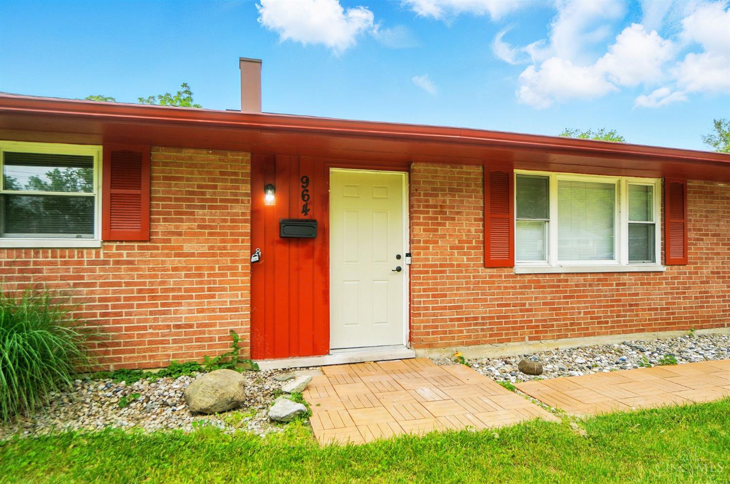 964 Seminole Trail, Milford, Ohio image 3