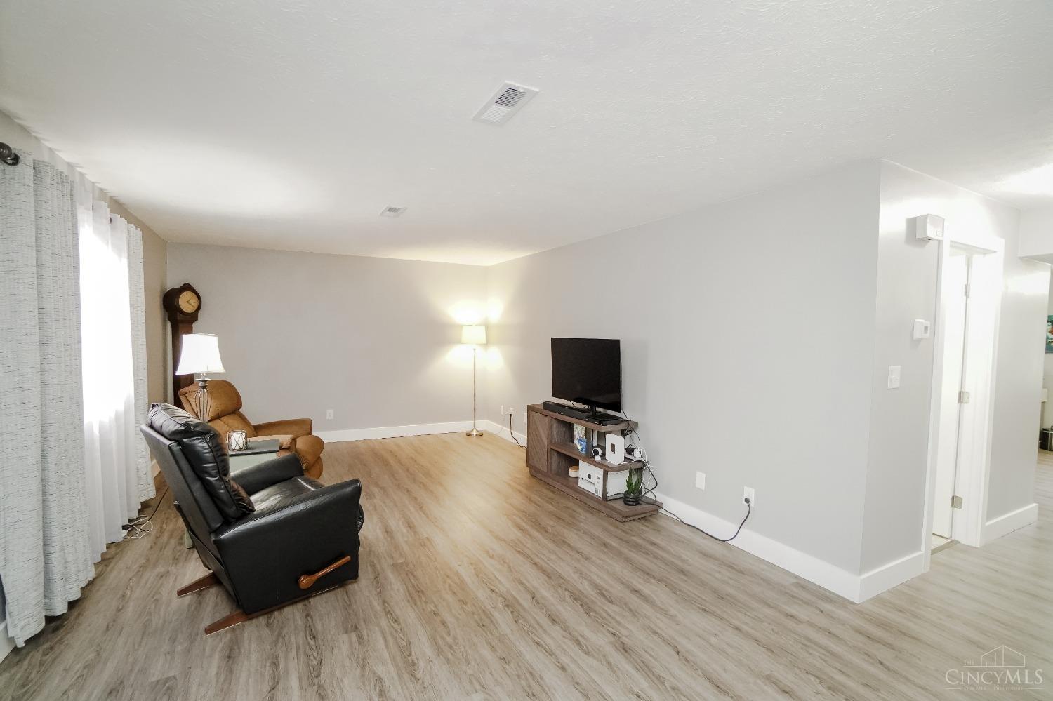 6580 Hearne Road, Cincinnati, Ohio image 4