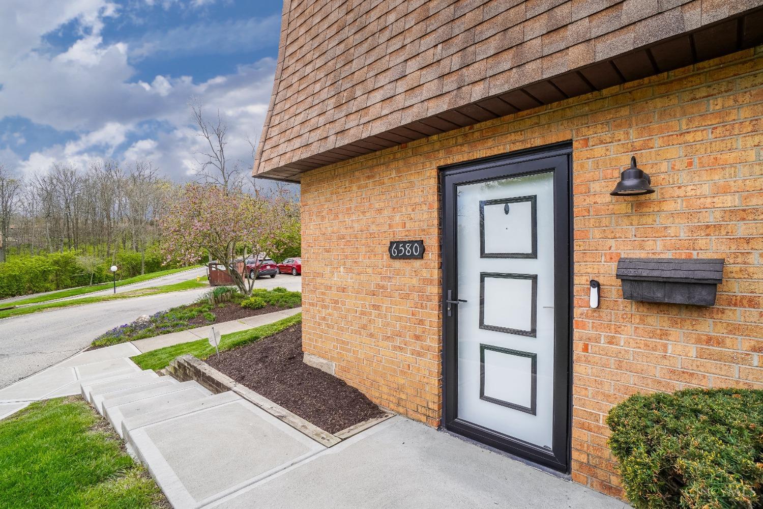 6580 Hearne Road, Cincinnati, Ohio image 2