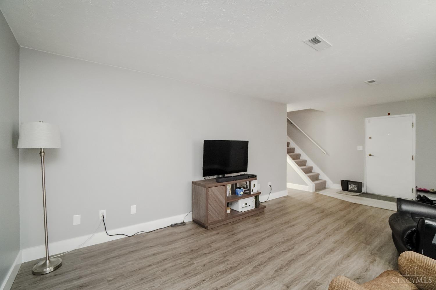 6580 Hearne Road, Cincinnati, Ohio image 6