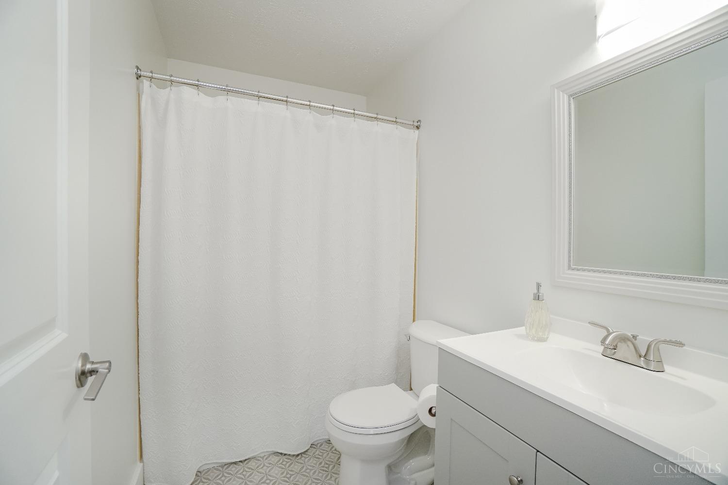 6580 Hearne Road, Cincinnati, Ohio image 18