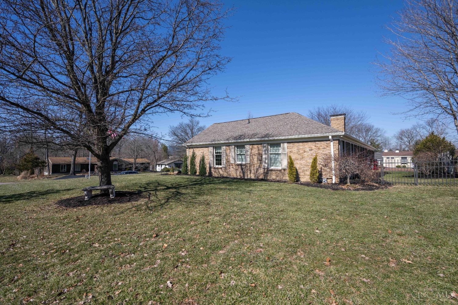 10310 Gentlewind Drive, Montgomery, Ohio image 34