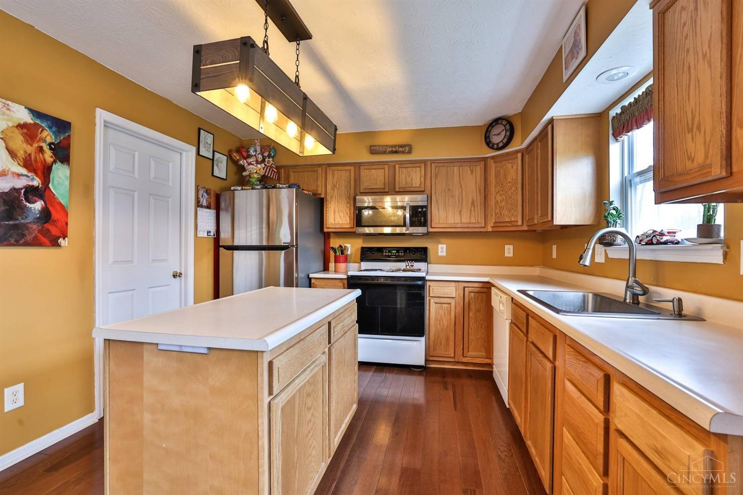 318 Stone Ridge Lane, Monroe, Ohio image 8