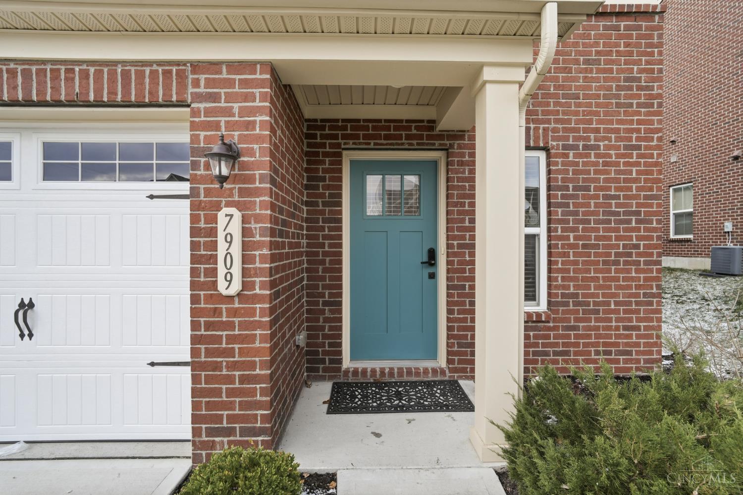 7909 Pinnacle Point Drive