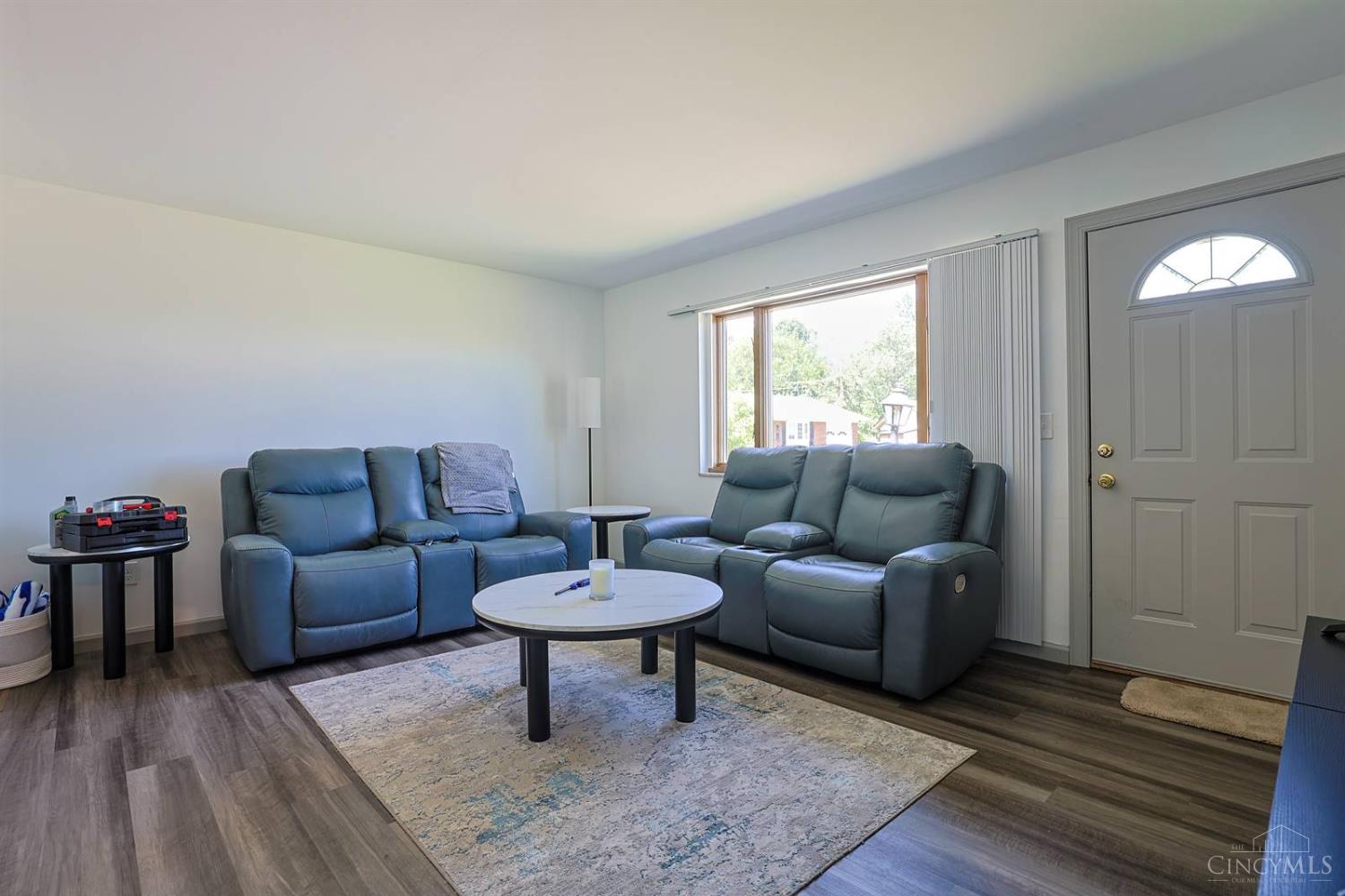 454 Palmerston Drive