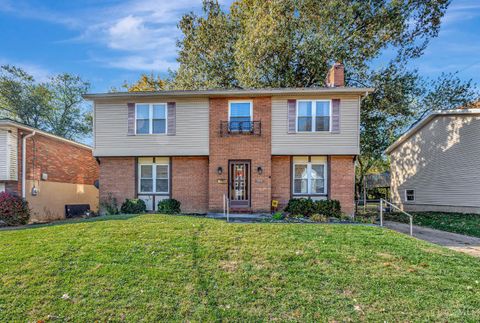 Photo of 6855 Sayler Avenue, Cincinnati, OH 45233 (MLS # 1861209)