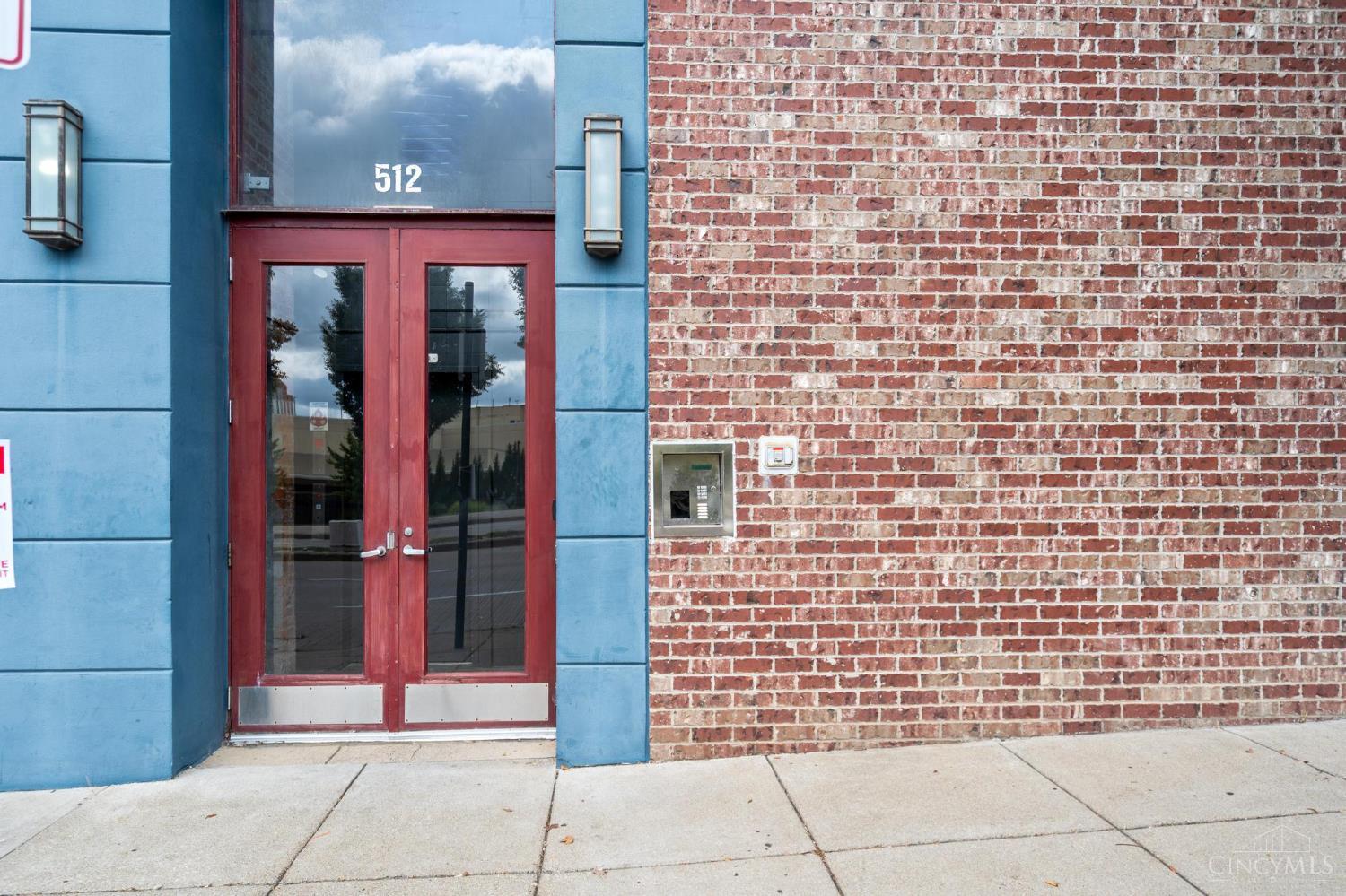 512 Reading Road 203