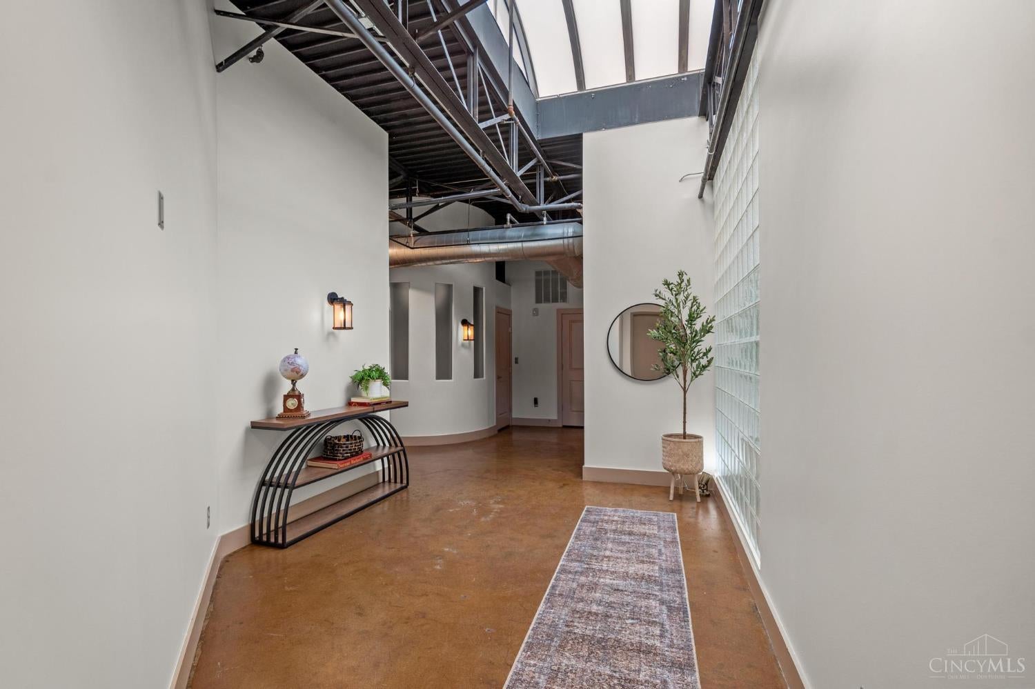 512 Reading Road 203