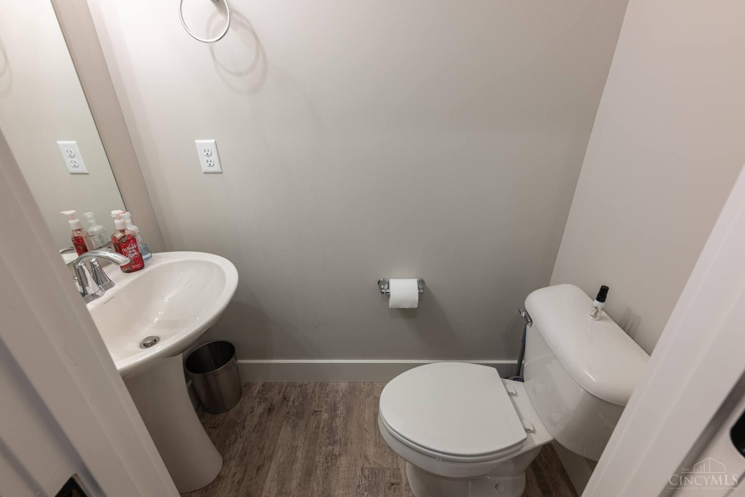 536 Holland Drive, Trenton, Ohio image 12