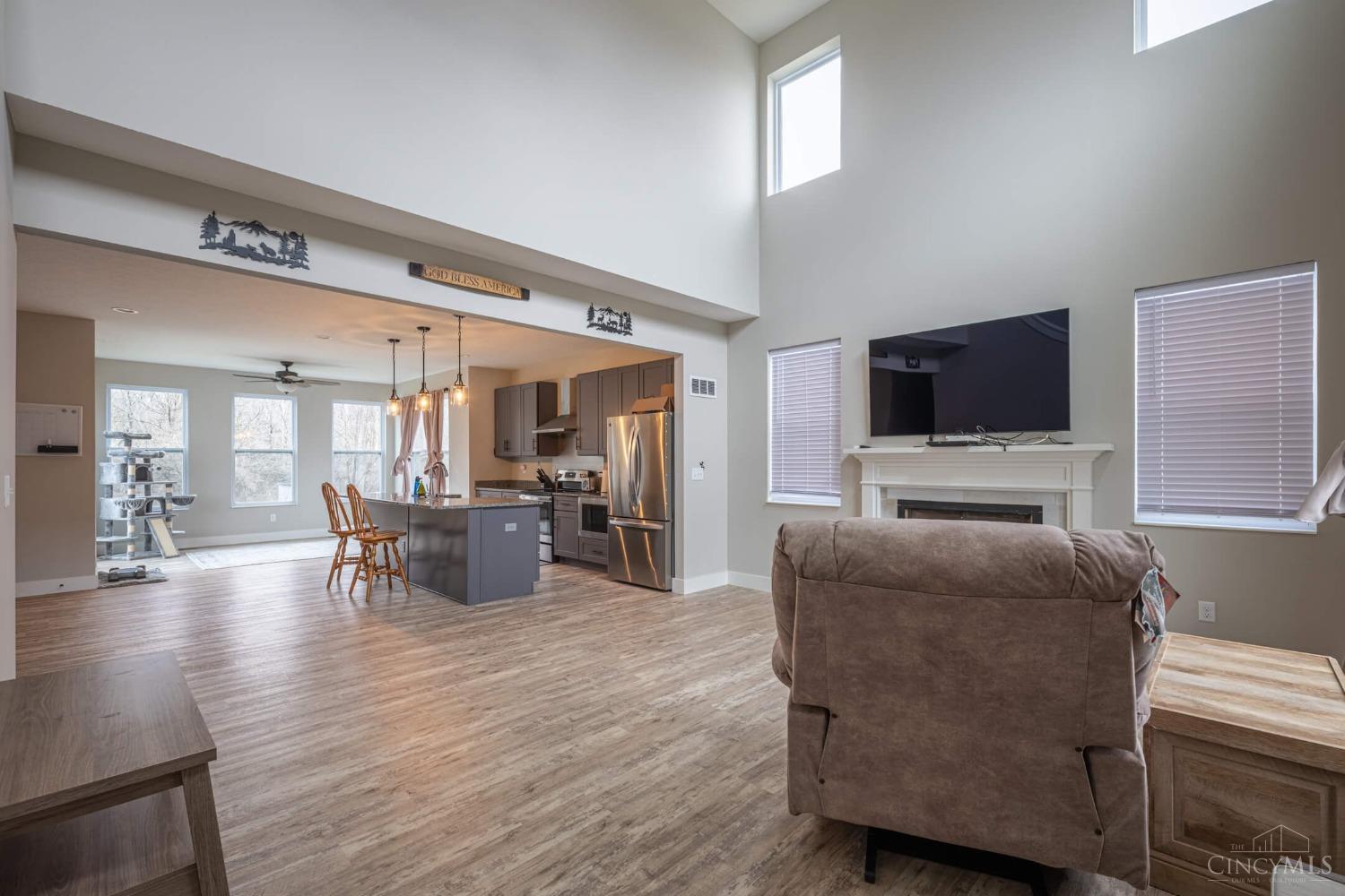 536 Holland Drive, Trenton, Ohio image 2