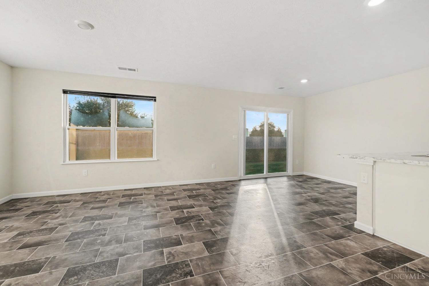 122 Ashburn Way