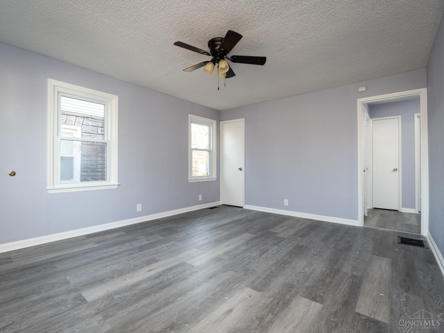 1271 Hooven Avenue, Hamilton, Ohio image 5