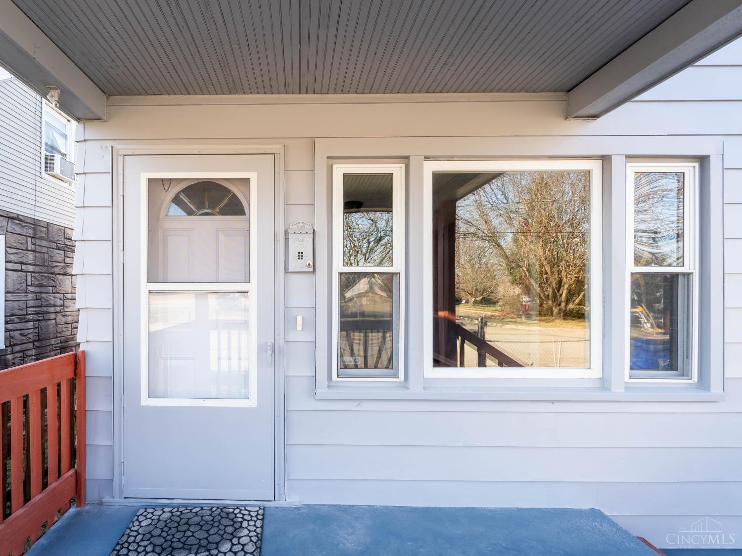 1271 Hooven Avenue, Hamilton, Ohio image 2