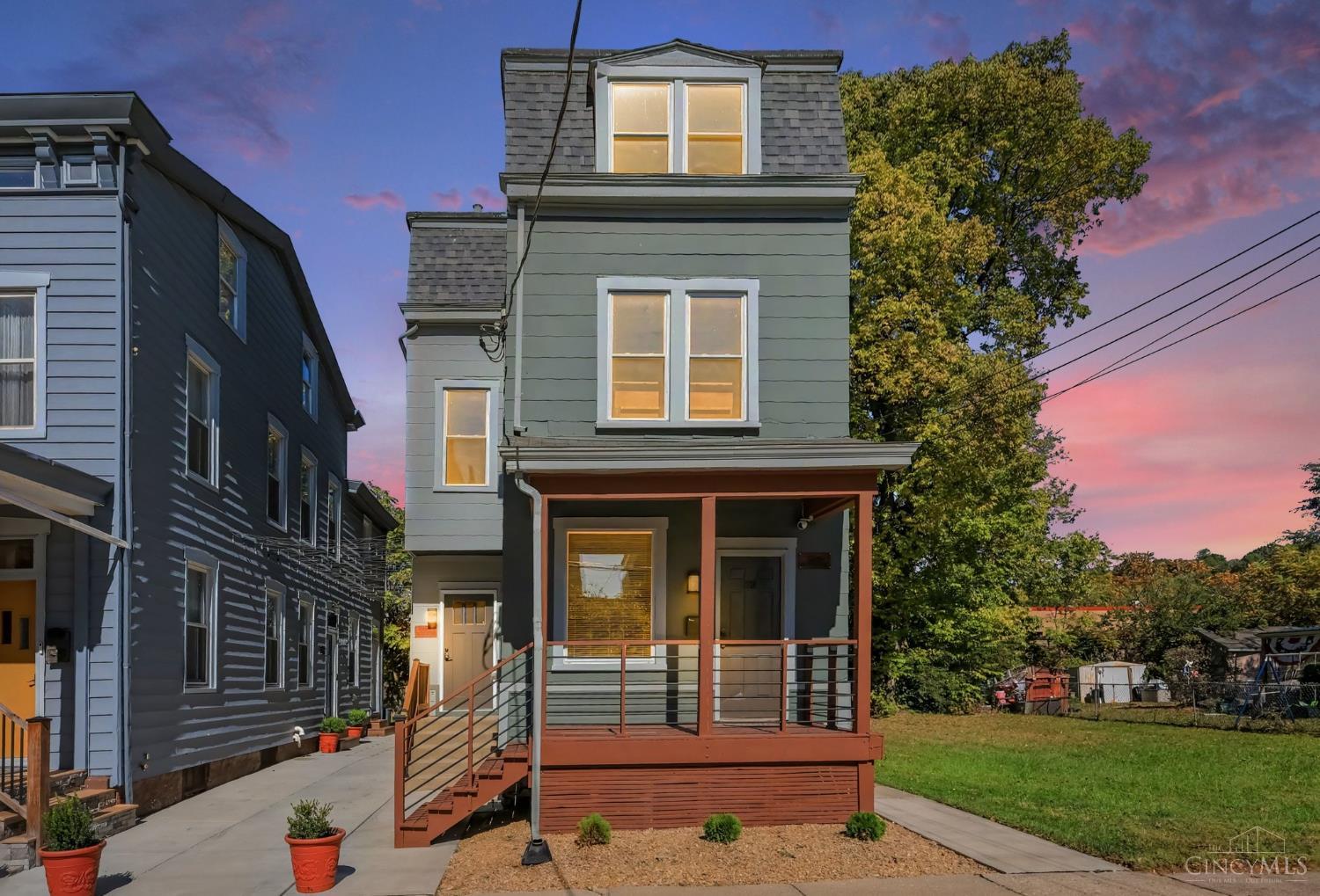 1226 Bates Avenue