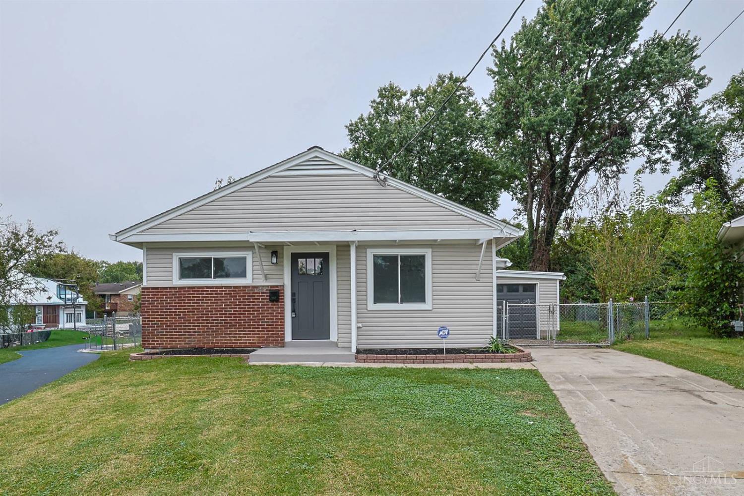 6580 Redwing Court