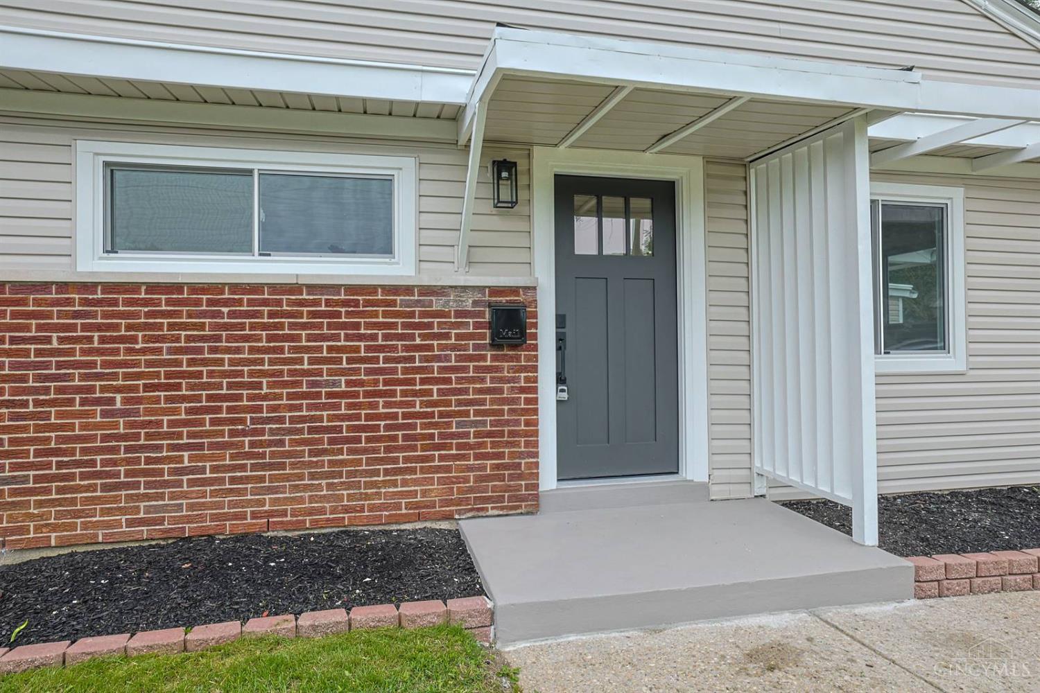 6580 Redwing Court