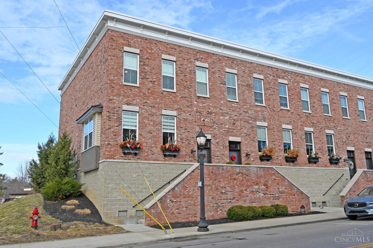 110 Broadway Street #1, Loveland, Ohio image 2