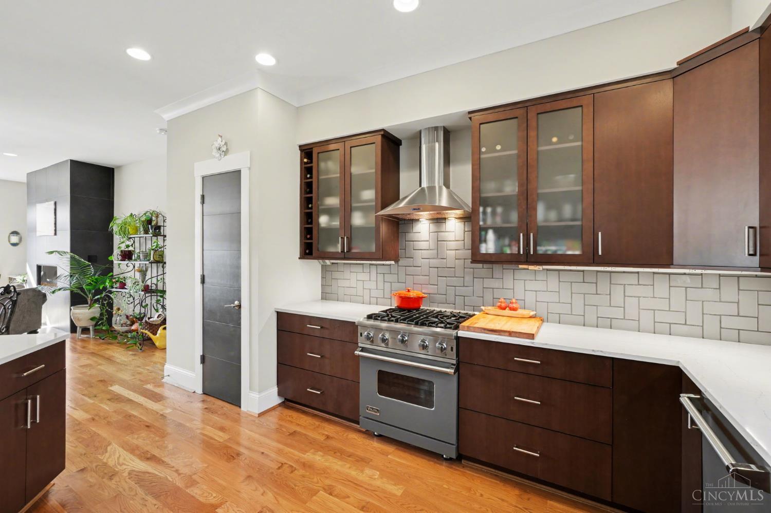 5971 Woodland Lane