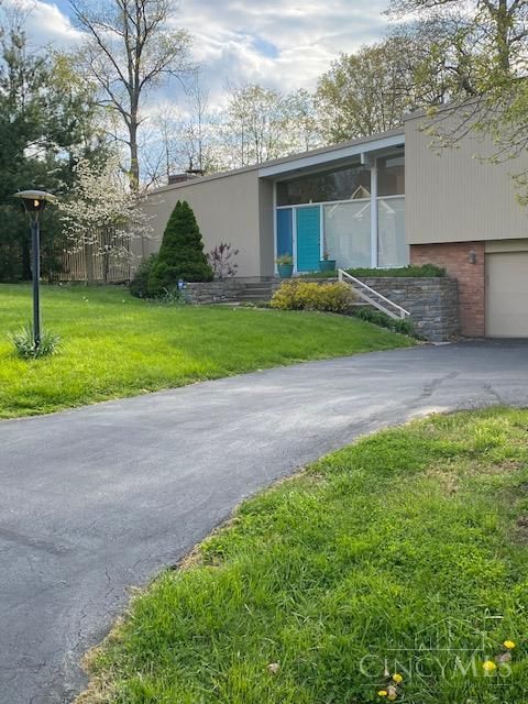 Homes For Rent - 10251 Pendery Drive<br/> Montgomery, OH 45242