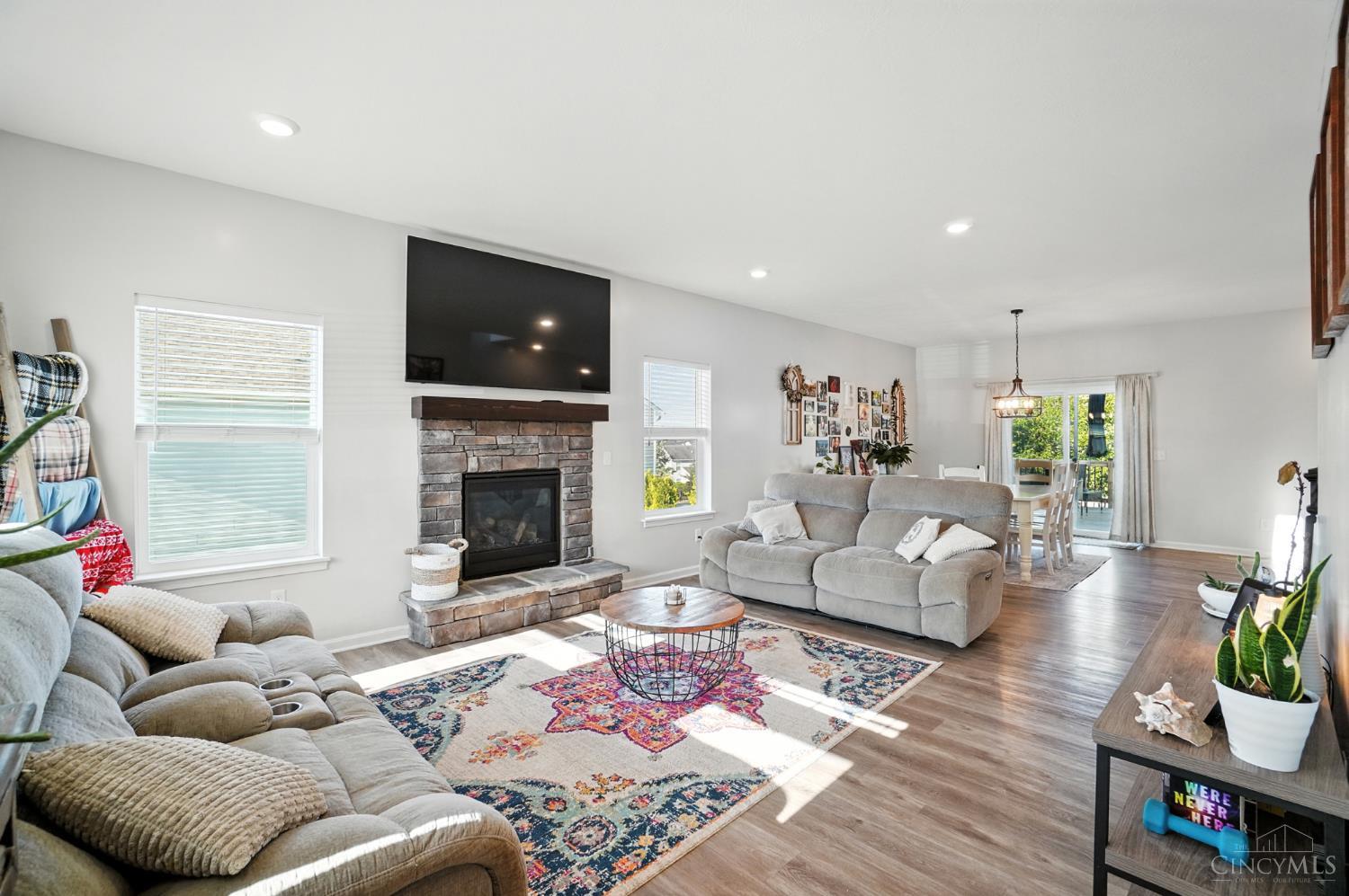 1179 Silversmith Way