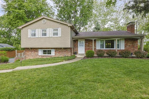 Homes For Sale - 10631 Cinderella Drive<br/> Hamilton County, Montgomery, OH 45242