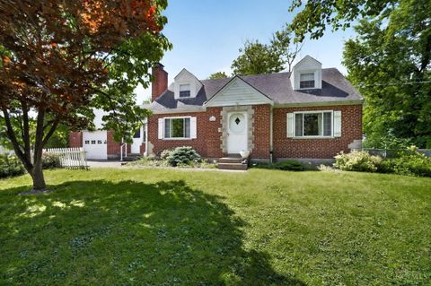 Photo of 1065 McKelvey Road, Springfield Township, OH 45231 (MLS # 1879339)