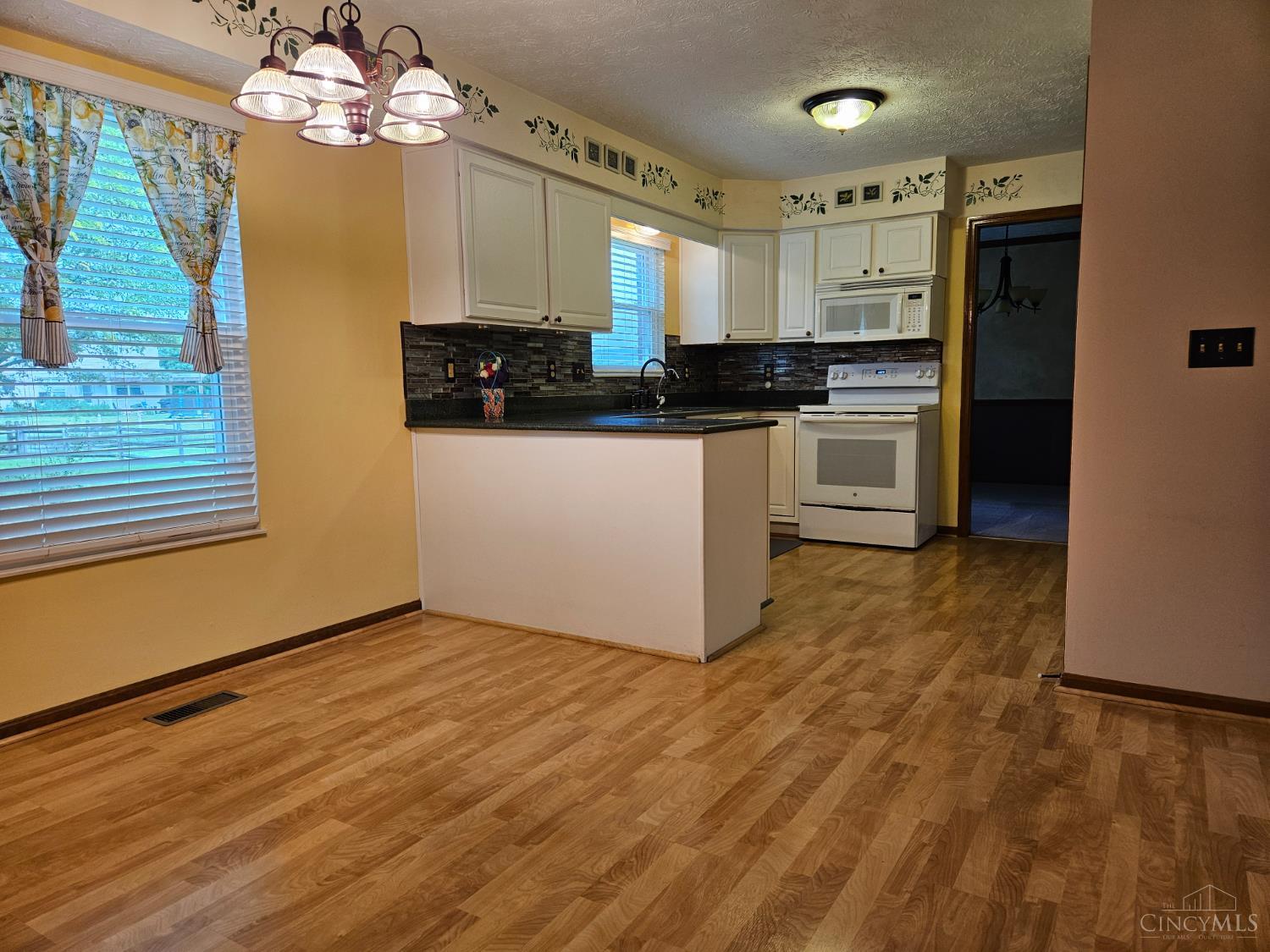 8271 Colonial Mill Manor Mnr, West Chester, Ohio image 8