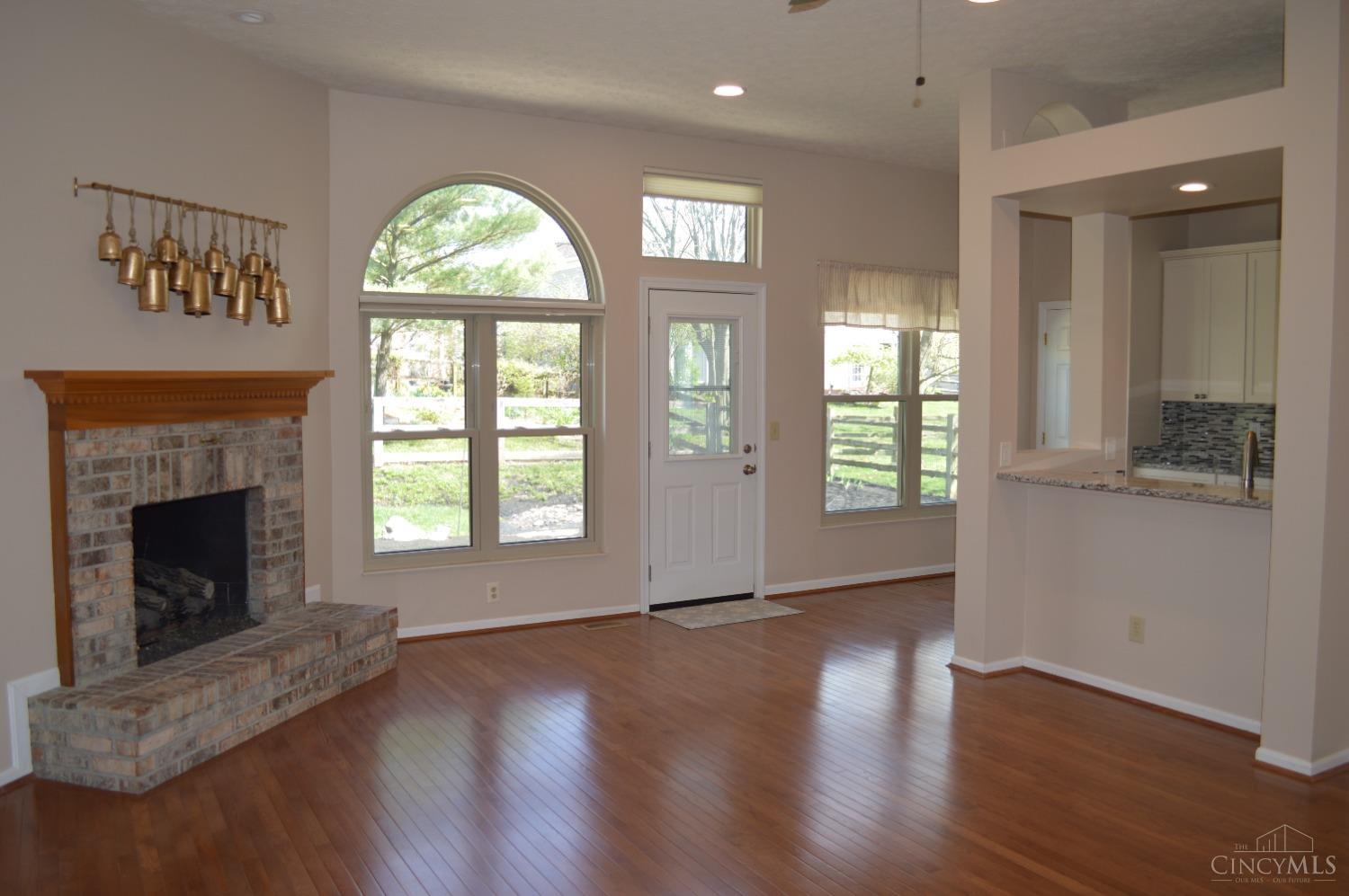 5052 Fieldhurst Court, Mason, Ohio image 3