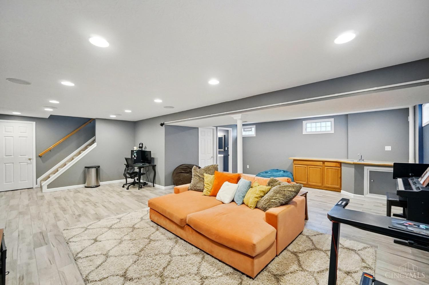 6438 Commanche Drive, West Chester, Ohio image 36