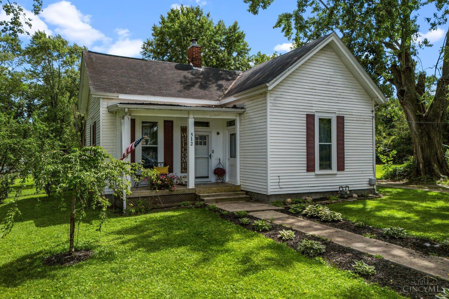 512 W Locust Street