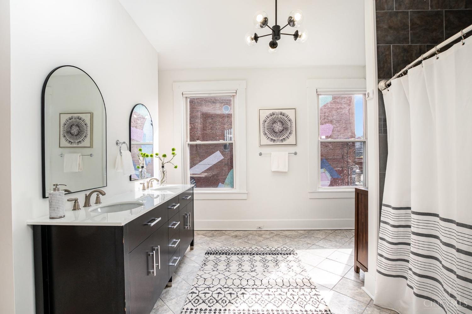 516 E Twelfth Street, Cincinnati, Ohio image 22