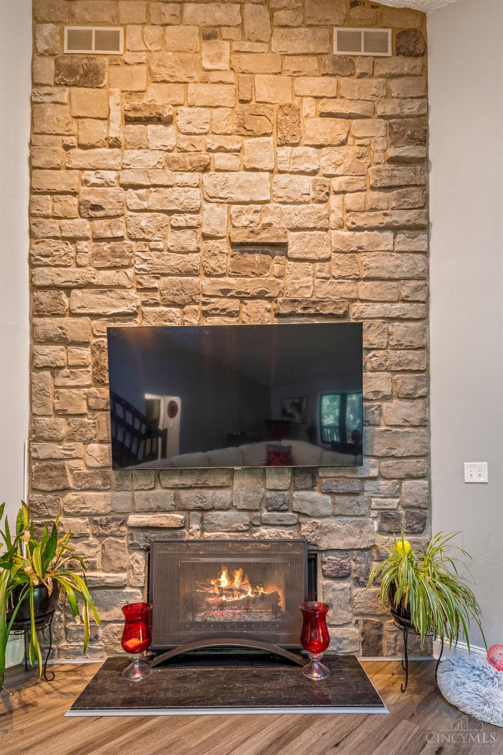 Fairfield, Ohio 45014, United States, 3 Bedrooms Bedrooms, ,3 BathroomsBathrooms,Residential,Active,222104