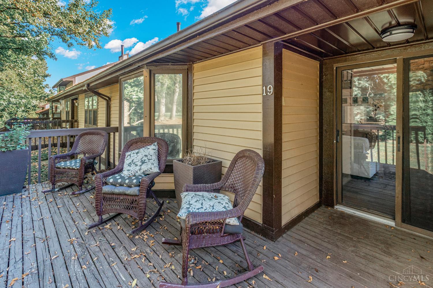 Fairfield, Ohio 45014, United States, 3 Bedrooms Bedrooms, ,3 BathroomsBathrooms,Residential,Active,222104