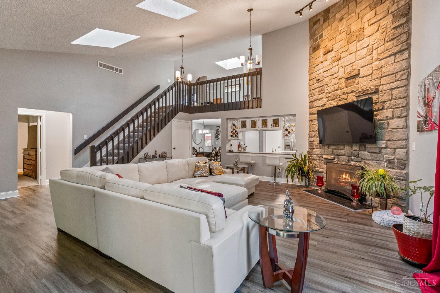 Fairfield, Ohio 45014, United States, 3 Bedrooms Bedrooms, ,3 BathroomsBathrooms,Residential,Active,222104