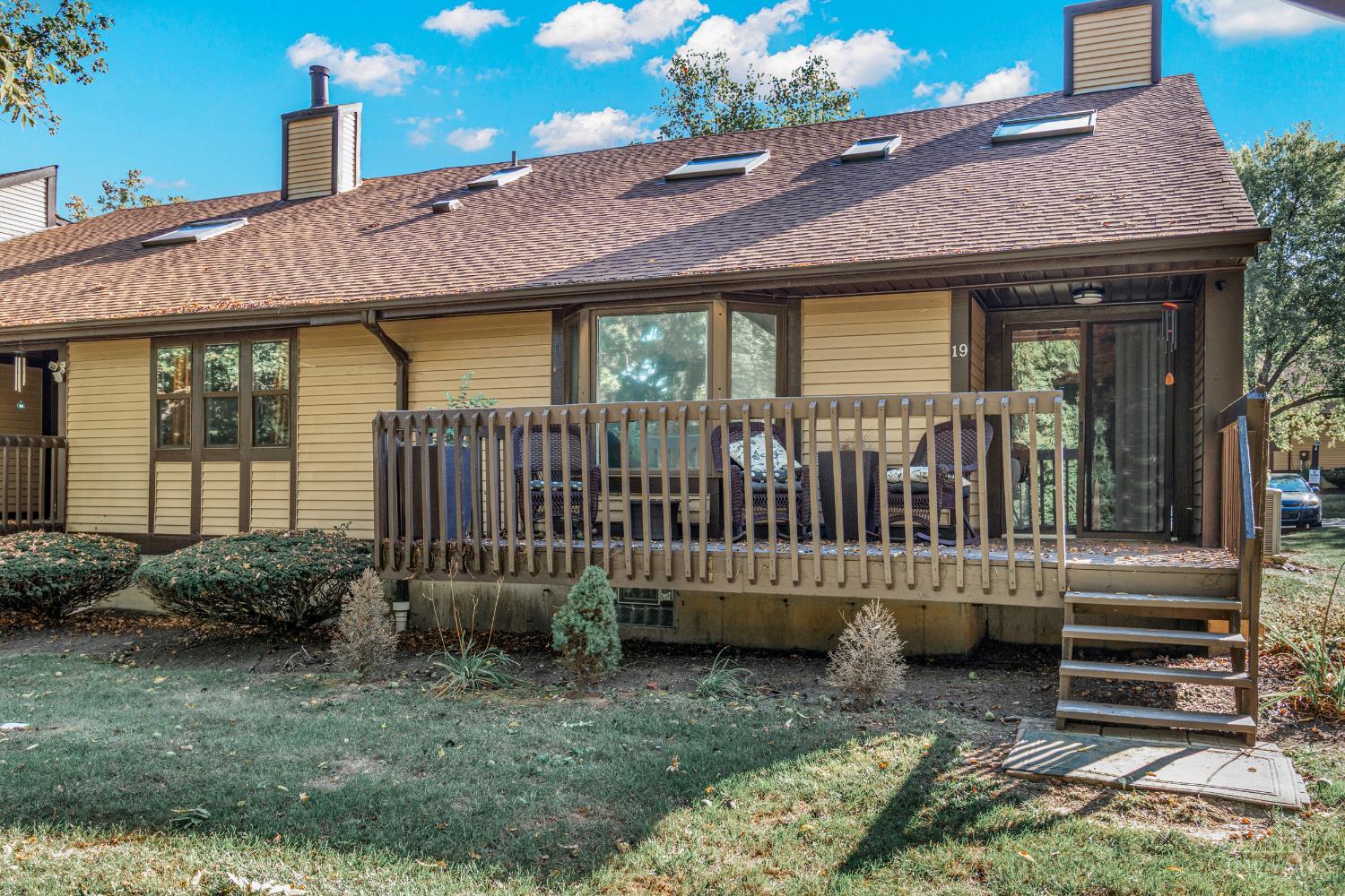 Fairfield, Ohio 45014, United States, 3 Bedrooms Bedrooms, ,3 BathroomsBathrooms,Residential,Active,222104