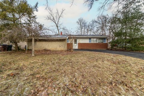 Photo of 8990 Mockingbird Lane, Springfield Township, OH 45231 (MLS # 1861799)