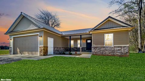 Photo of 116 Black Hawk Drive, Franklin Township, OH 45171 (MLS # 1873770)