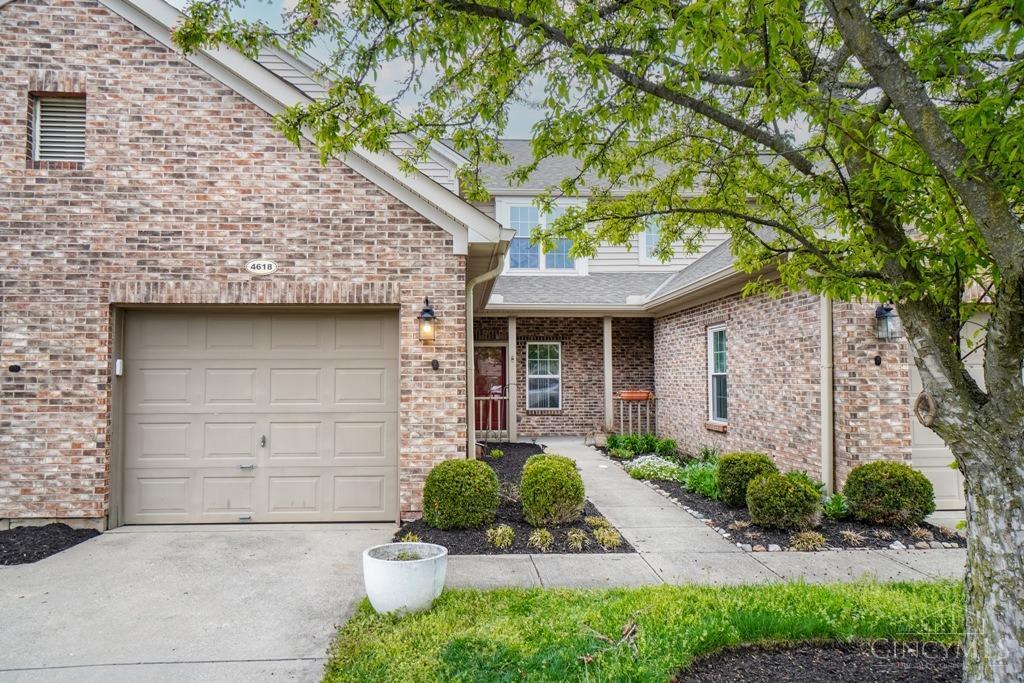 4618 Court Yard Drive, Mason, Ohio image 2
