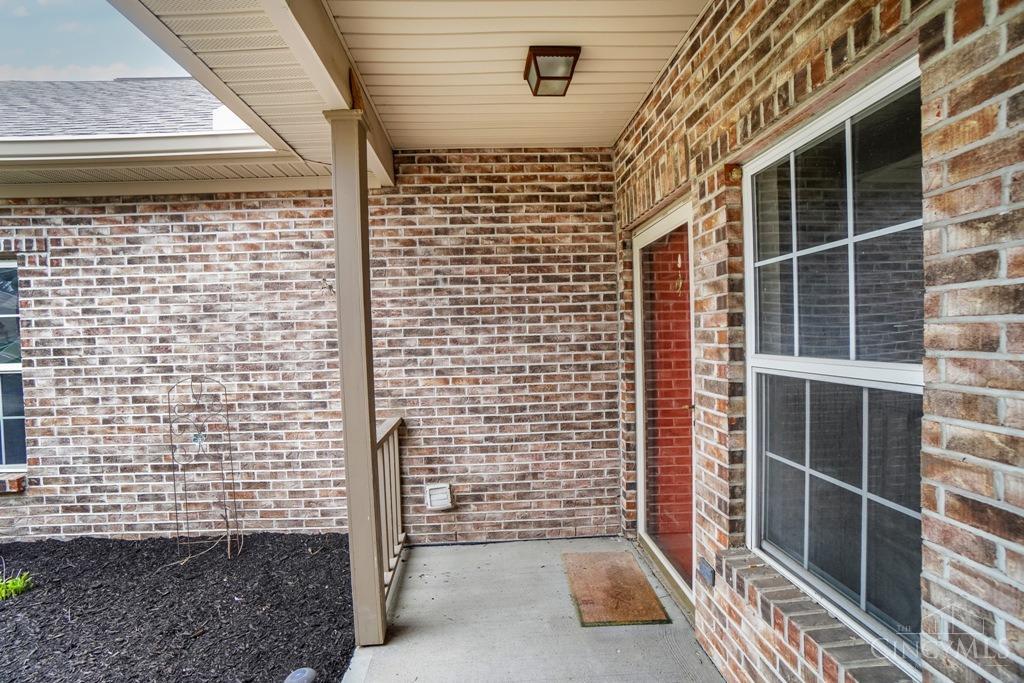 4618 Court Yard Drive, Mason, Ohio image 3