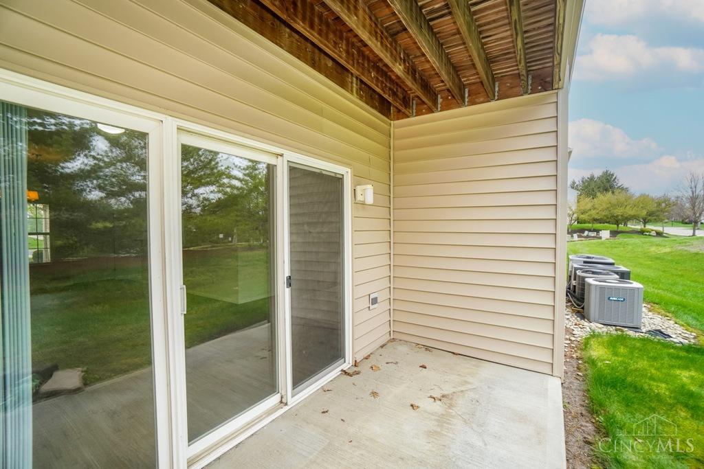 4618 Court Yard Drive, Mason, Ohio image 29
