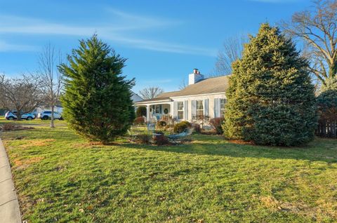 Photo of 1460 Lawrence Avenue, Hamilton, OH 45013 (MLS # 1865803)