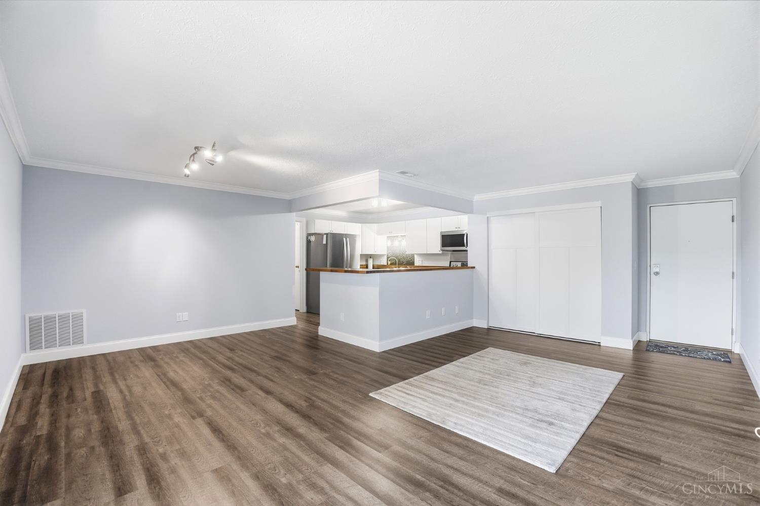 4274 Paul Road 27