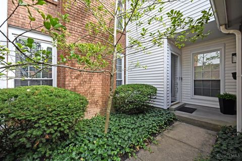 Photo of 3474 Forestoak Court, Cincinnati, OH 45208 (MLS # 1854777)