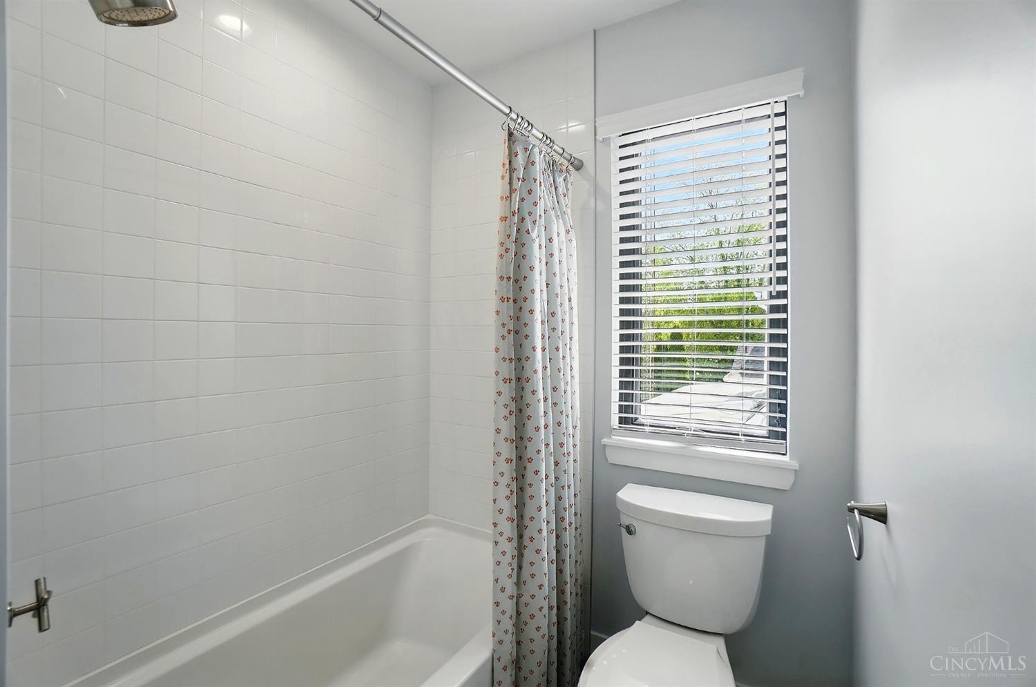 4846 Myrtle Avenue, Blue Ash, Ohio image 37
