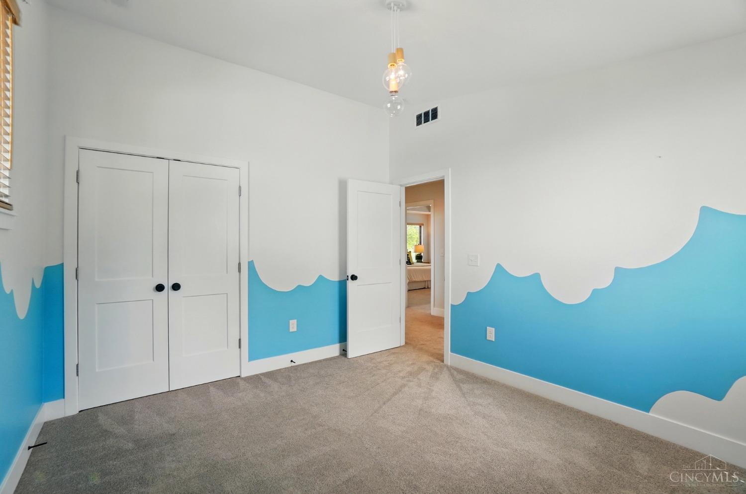 4846 Myrtle Avenue, Blue Ash, Ohio image 38