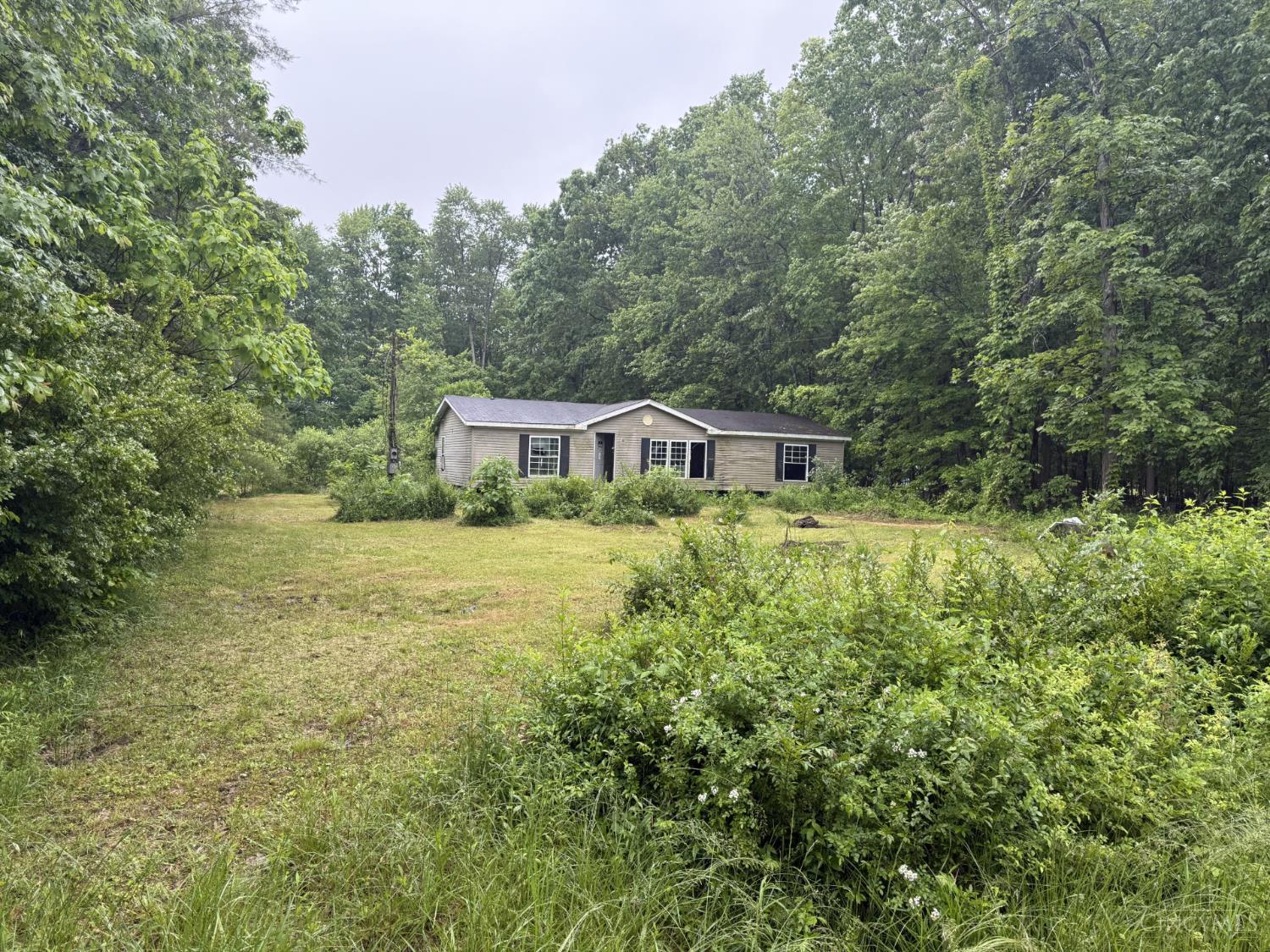 101 Bloom Drive, West Union, Ohio image 1