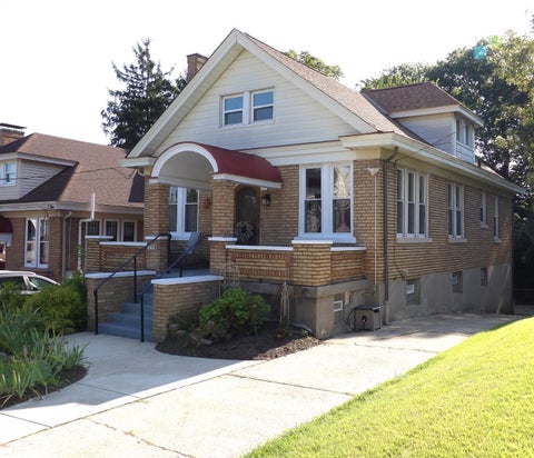 Photo of 718 Hermosa Avenue, Cincinnati, OH 45238 (MLS # 1891670)